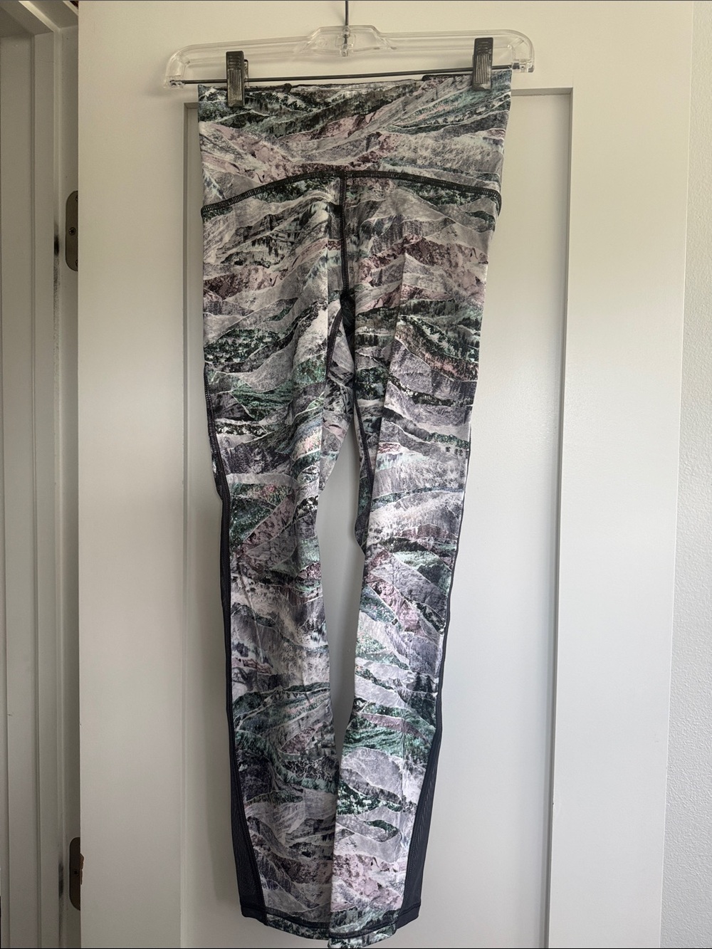 lululemon athletica Marble Print Leggings in Green, Gray, Black